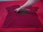 Méthode pour plier un t-shirt en 2 secondes
