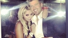 Robin Thicke Appears to Grab Woman's Butt in Photo